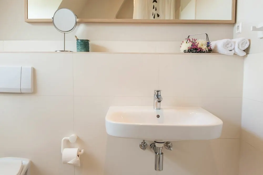 Limehome Berlin Chausseestrasse Lägenhet